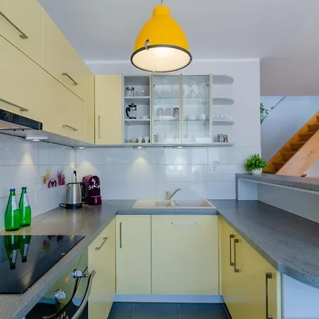 Neptun 12 Dwupoziomowy, 2 łazienki, 2 Sypialnie, Balkon Apartament *