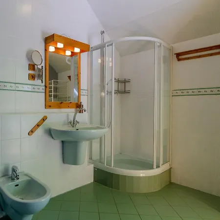 Neptun 12 Dwupoziomowy, 2 łazienki, 2 Sypialnie, Balkon Międzyzdroje